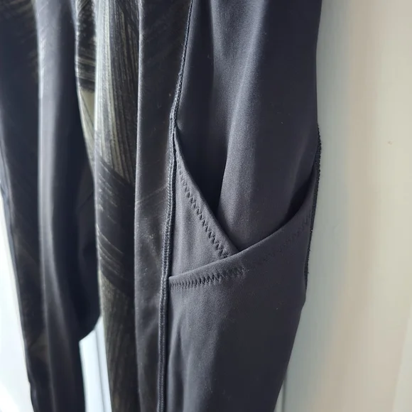 Lululemon Fresh Mesh Run Crop Leggings Sz4 Wind Chill Fatigue Green Blck Pockets - Picture 13 of 16